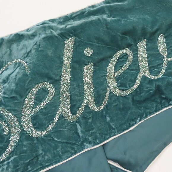 Cynthia Rowley 14.5in x 74in Believe Beaded Velour Velvet Table Runner Holiday - Picture 3 of 10